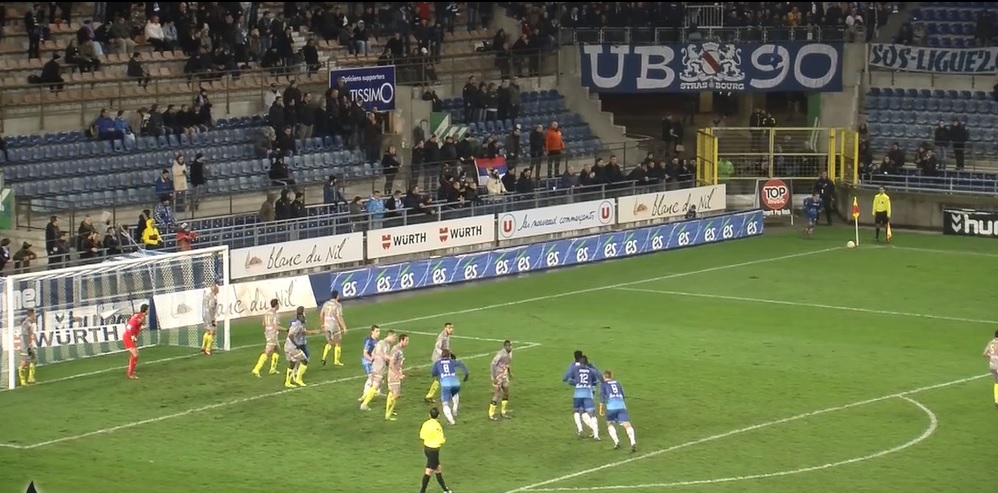 Corner victorieux de Lienard face à Orléans (photo : Stras TV)